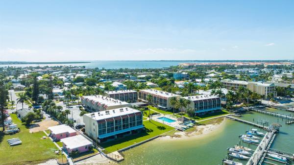 La Entrada Del Mar, 1300 Seaway Dr #B-8, Fort Pierce, Florida 34949, image 1