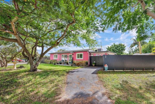 Lake Belvedere Estates, 960 Tripp Dr, West Palm Beach, Florida 33413, image 1