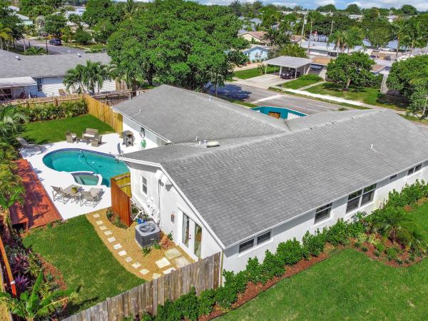 Lake Osborne Manor, 1333 Crest Dr, Lake Worth Beach, Florida 33461, image 1