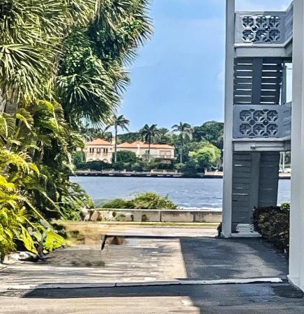 Central Park, 203 Lakeland Dr, West Palm Beach, Florida 33405, image 1