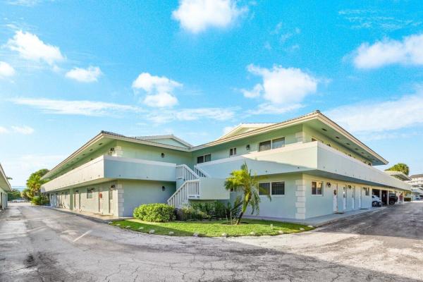 River House Gardens, 222 N Federal Hwy #214, Deerfield Beach, Florida 33441, image 1