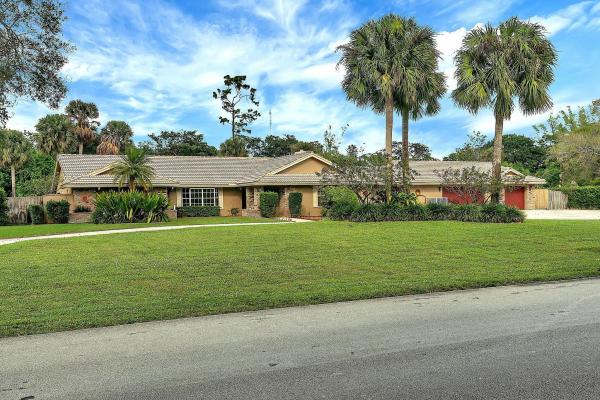 Paddock Park 1 Of Wellington, 14876 Horseshoe Trce, Wellington, Florida 33414, image 1