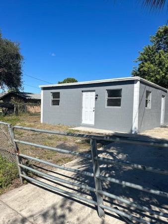 Garden City Farms, 2516 Avenue L Ave 0, Fort Pierce, Florida 34947, image 1