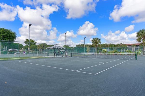 Lakeside Of Banyan Springs, 5306 Cedar Lake Dr #104, Boynton Beach, Florida 33437, image 2