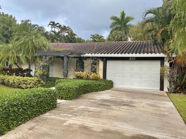 Hypoluxo Island, 210 SE Atlantic Drive Dr, Lantana, Florida 33462, image 1