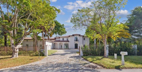 Helms Country Estates, 10601 SW 67th Ct, Pinecrest, Florida 33156, image 1