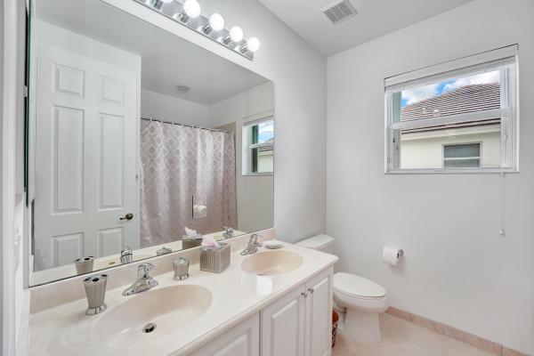 Waterford Court At Palm Beach Plantation, 225 Palm Beach Plantation Blvd, West Palm Beach, Florida 33411, image 2
