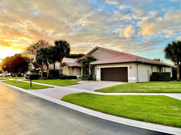 Lakeridge Falls, 7257 Amber Falls Lane Ln, Boynton Beach, Florida 33437, image 1
