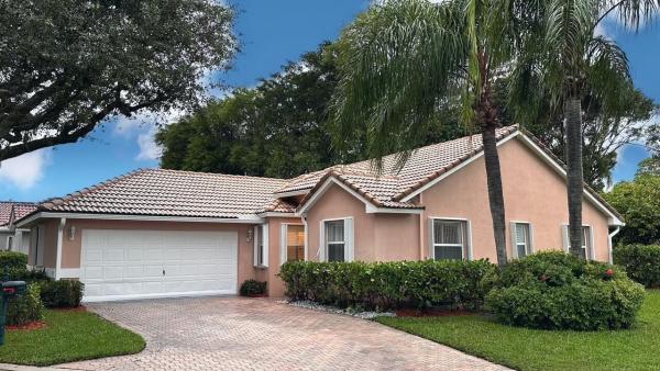 Palm Beach Bath & Tennis, 5385 Grande Palm Cir, Delray Beach, Florida 33484, image 1
