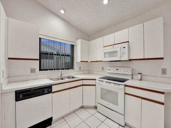 Rainberry Bay, 1405 NW 23rd Ln, Delray Beach, Florida 33445, image 3
