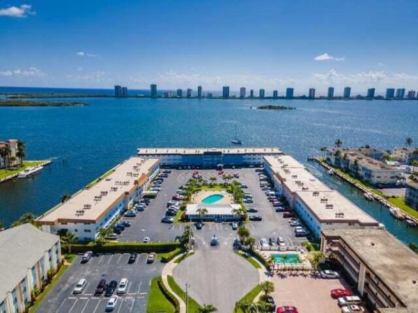Shore Club, 111 Shore Ct #310c, North Palm Beach, Florida 33408, image 1