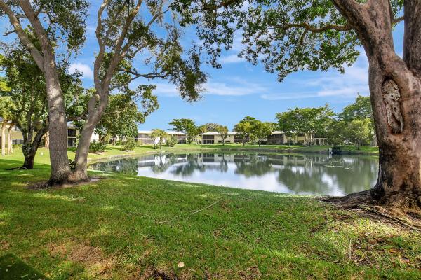 24 Westgate Ln #24B, Boynton Beach, Florida 33436, image 2