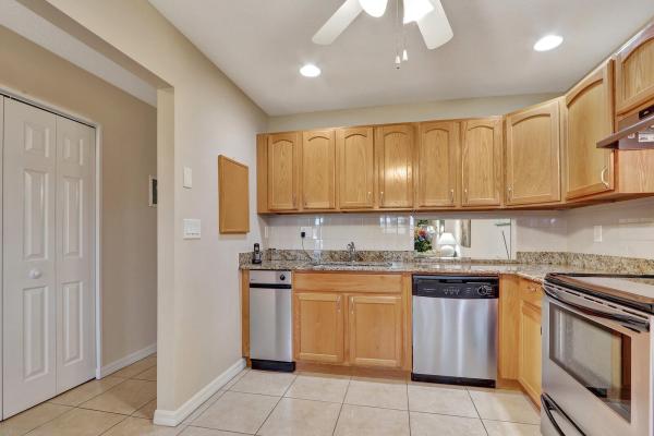High Point Of Fort Pierce, 829 Timberview Dr #B, Fort Pierce, Florida 34982, image 2