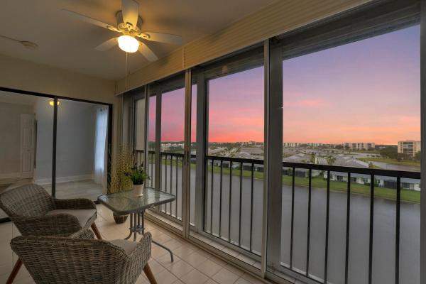 Huntington Lakes 1, 14425 Strathmore Ln #703, Delray Beach, Florida 33446, image 1