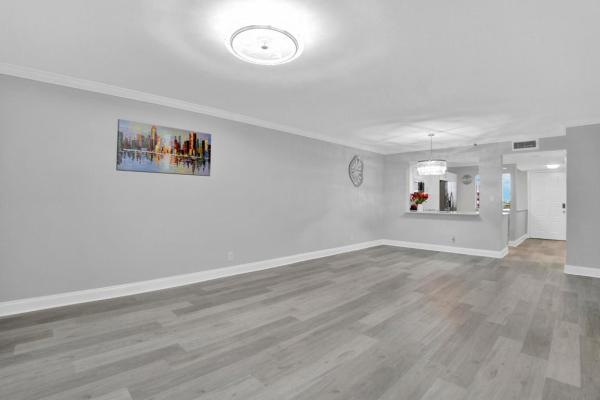 Huntington Lakes 1, 14425 Strathmore Ln #703, Delray Beach, Florida 33446, image 1