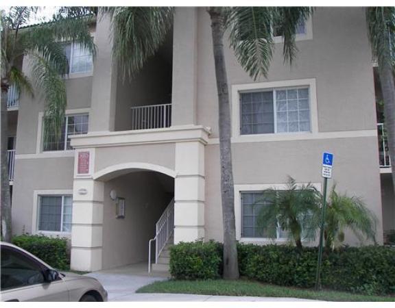 Evergreen Lakes, 5005 Wiles Rd #307, Coconut Creek, Florida 33073, image 1