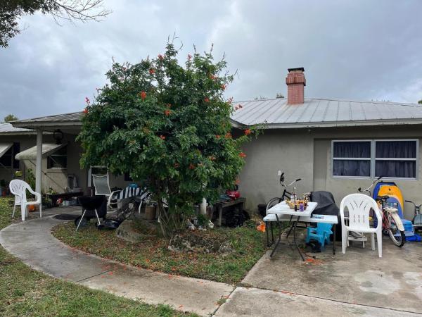 Indian River Estates, 4611 Pinetree Dr, Fort Pierce, Florida 34982, image 1