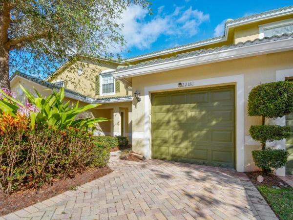 Royal Woods, 22181 Majestic Woods Way, Boca Raton, Florida 33428, image 2