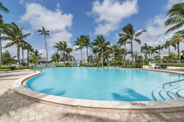 Palm Beach Towers, 44 Cocoanut Row #124B, Palm Beach, Florida 33480, image 1
