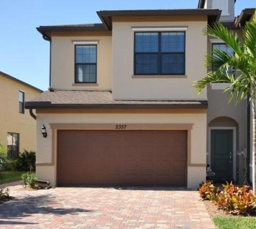 Preston Square, 2357 Post St, Palm Springs, Florida 33406, image 1