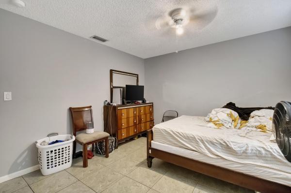 Lake Worth Town, 730 N H St, Lake Worth Beach, Florida 33460, image 1