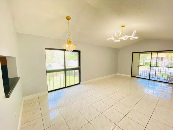 San Remo Golf & Tennis Club, 301 E Club Cir #207, Boca Raton, Florida 33487, image 1