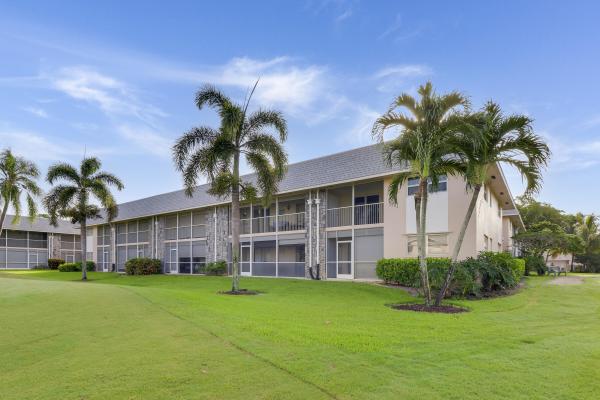 Little Club, 18081 SE Country Club Dr #111, Tequesta, Florida 33469, image 1