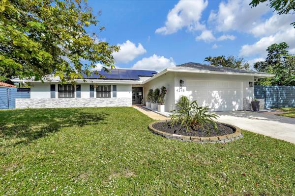 Lake Forest South, 4245 NW 9th St, Delray Beach, Florida 33445, image 1