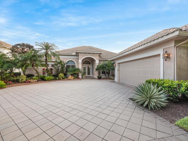 Sabal Pointe, 120 Pembroke Dr, Palm Beach Gardens, Florida 33418, image 1