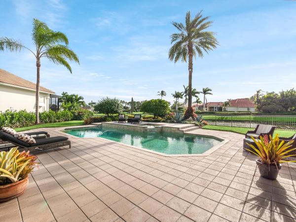 Sabal Pointe, 120 Pembroke Dr, Palm Beach Gardens, Florida 33418, image 2