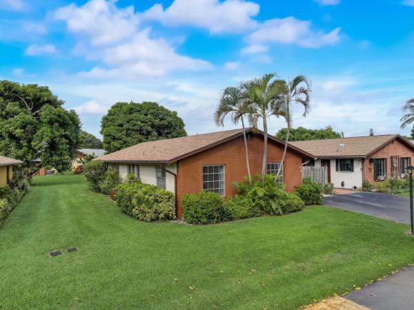 Los Mangos Patio Villas, 2663 SE 28th Cir, Boynton Beach, Florida 33435, image 2