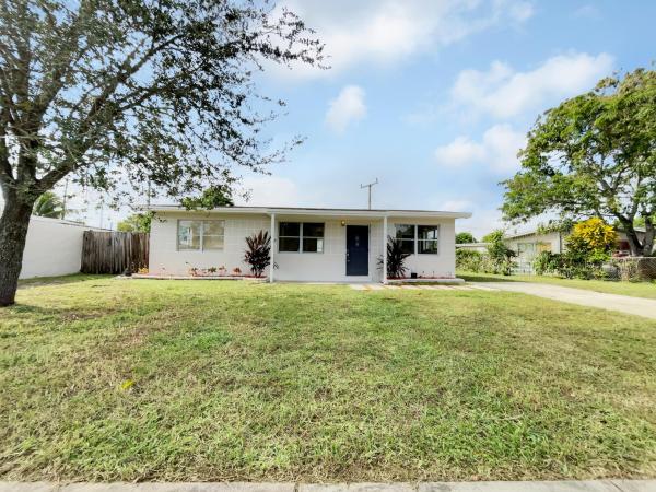 Miami Gardens Manor, 4040 SW 59th Ter, West Park, Florida 33023, image 3