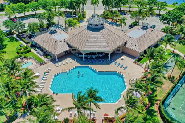 Brittany Bay At Andros Isle, 8402 Nicholls Pt, West Palm Beach, Florida 33411, image 2