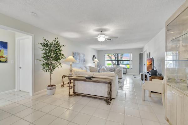 Bent Tree Villas East, 9845 Tabebuia Tree Dr #B, Boynton Beach, Florida 33436, image 2