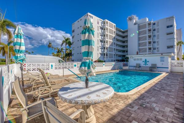 Fleur De Lis, 1 N Golfview Rd #105, Lake Worth Beach, Florida 33460, image 1