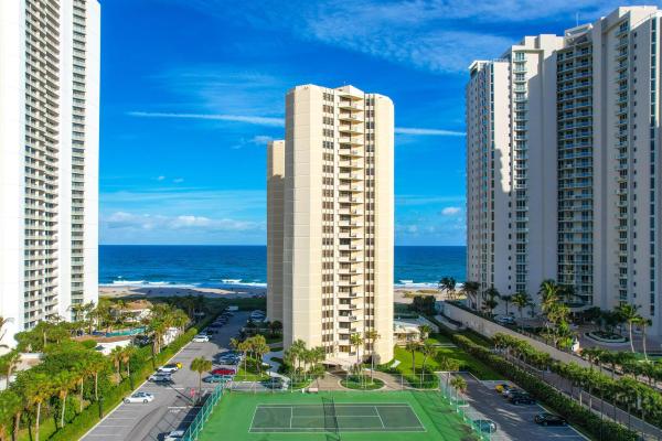 Phoenix Towers, 2800 N Ocean Dr #B-11b, Riviera Beach, Florida 33404, image 1
