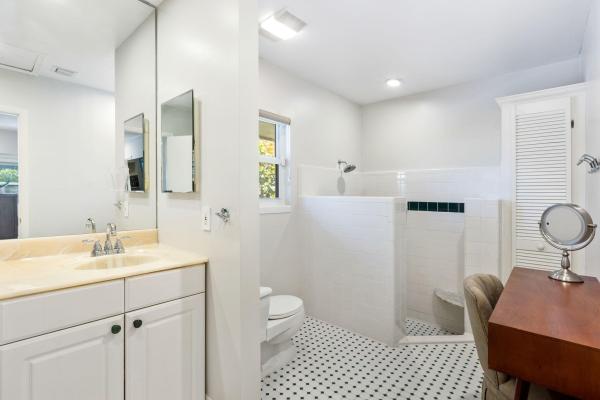 Yacht Club, 643 Lakeside Ct, North Palm Beach, Florida 33408, image 1
