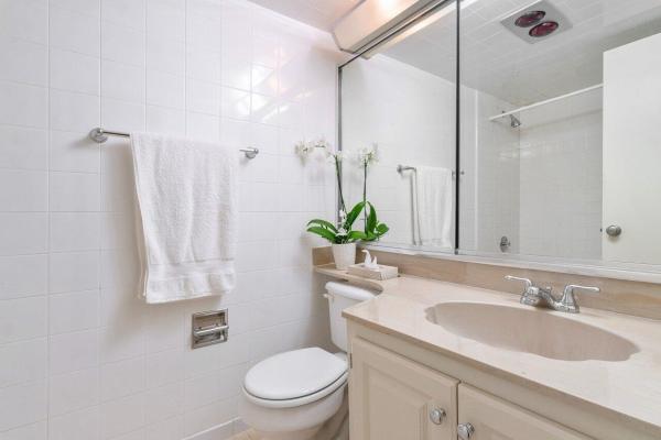 Palm Beach Villas, 4201 S Ocean Blvd #J5, South Palm Beach, Florida 33480, image 1