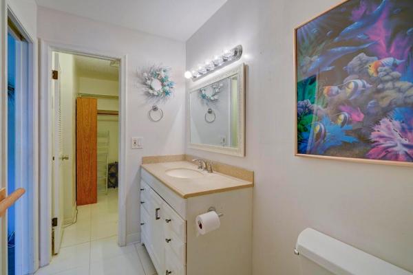 Pine Point Villas, 100 Bayview Ave #B, Boynton Beach, Florida 33435, image 1