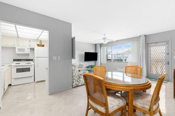 Cambridge, 3007 Cambridge A, Deerfield Beach, Florida 33442, image 1