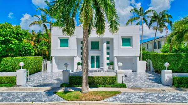 Kings Court, 260 NE Mizner Blvd, Boca Raton, Florida 33432, image 1