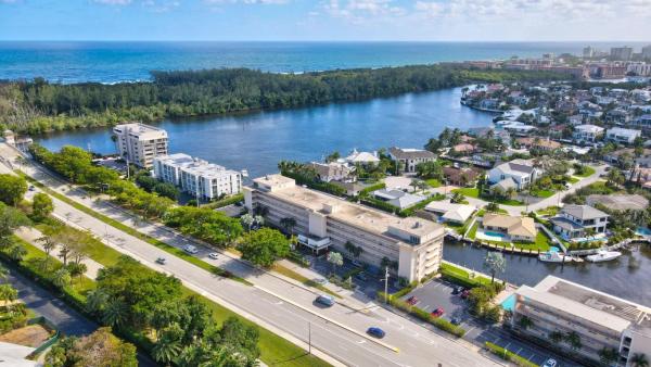 Boca House, 750 NE Spanish River Blvd #2040, Boca Raton, Florida 33431, image 2