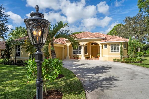 Holiday Pines, 5213 Deer Run Dr, Fort Pierce, Florida 34951, image 1