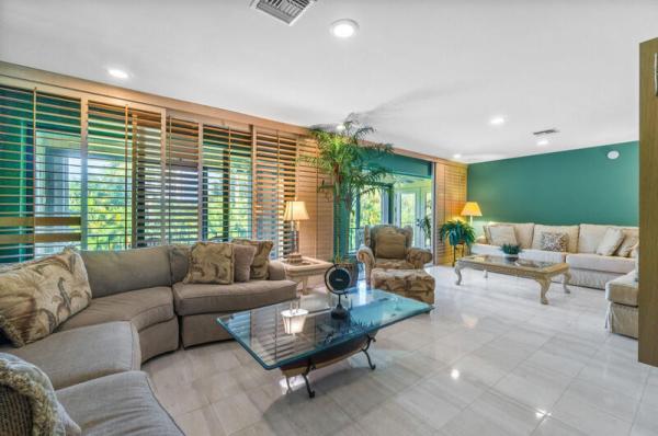 Garden Court Villas, 1723 Consulate Pl #202, West Palm Beach, Florida 33401, image 1