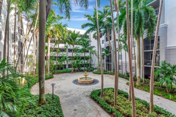 Vizcaya Lakes, 1690 Renaissance Commons Blvd #1206, Boynton Beach, Florida 33426, image 1