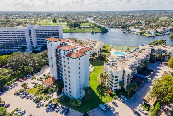 Seamark, 370 Golfview Rd #202, North Palm Beach, Florida 33408, image 1