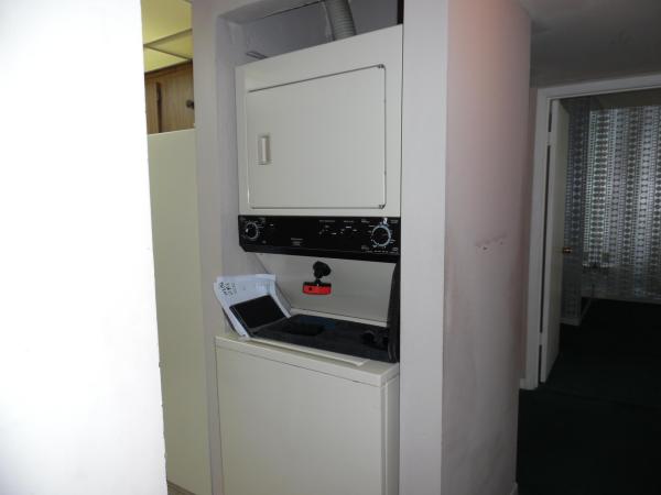 Pineside, 8893 Fontainebleau Blvd #402, Fountainebleau, Florida 33172, image 1