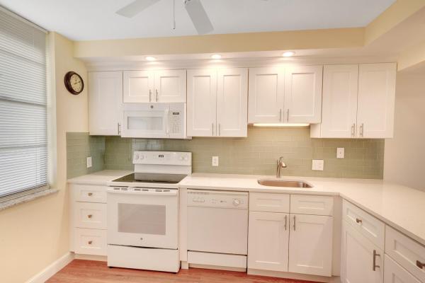 The Manor, 911 Ocean Dr #204, Juno Beach, Florida 33408, image 3