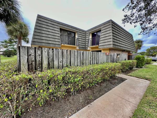 Village Of Sandalwood Lakes, 805 8th Way #805, West Palm Beach, Florida 33407, image 1