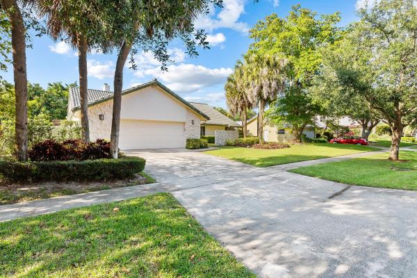 Estancia West Of Via Verde, 7587 Estrella Cir, Boca Raton, Florida 33433, image 1